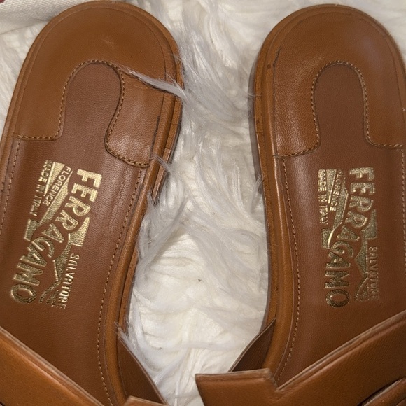 FERRAGAMO Gancini sandals - Picture 11 of 16